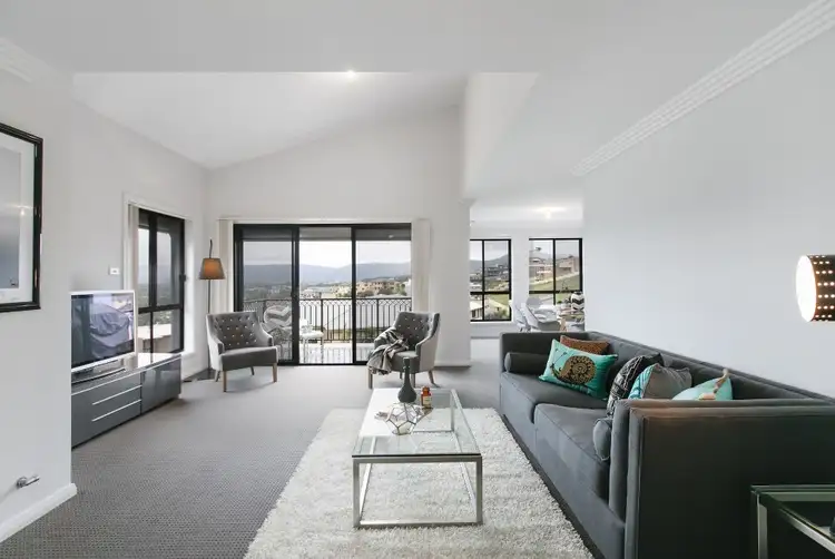 49a Whimbrel Avenue, Lake Heights NSW 2502