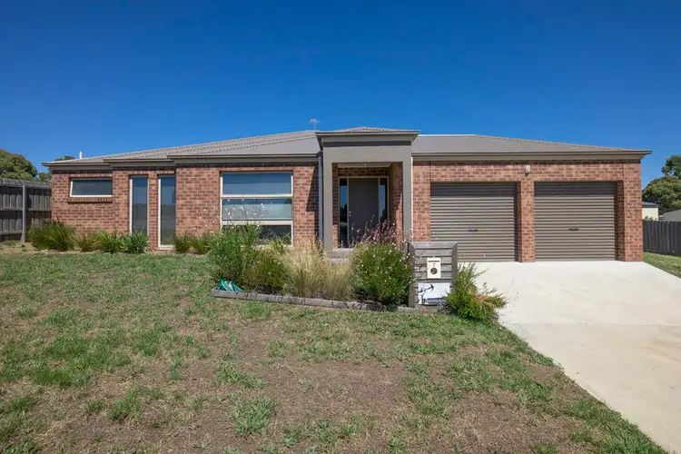 7 Lay Street, Ballan VIC 3342