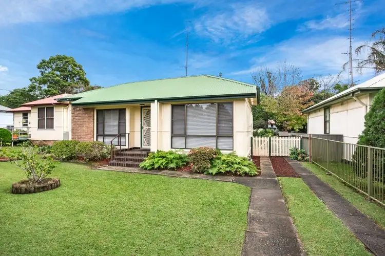 40 Blackman Parade, Unanderra NSW 2526