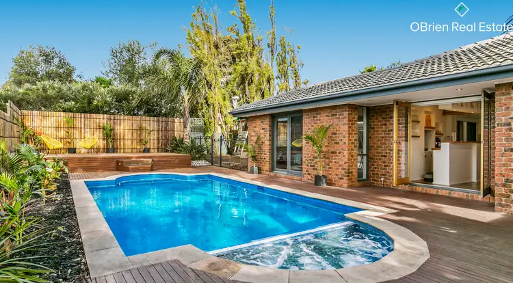 Second view of Homely house listing, 15 Calwell Court, Skye VIC 3977