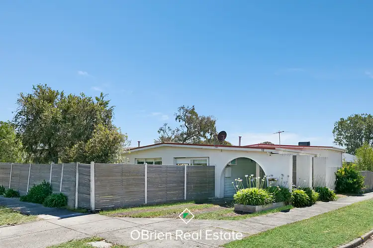 12 Hallifax Street, Seaford VIC 3198