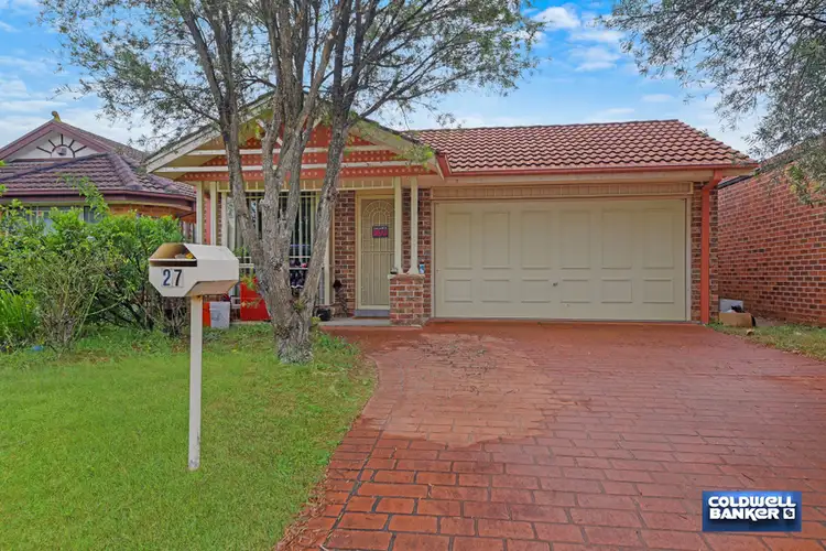27 Beltana Court, Wattle Grove NSW 2173