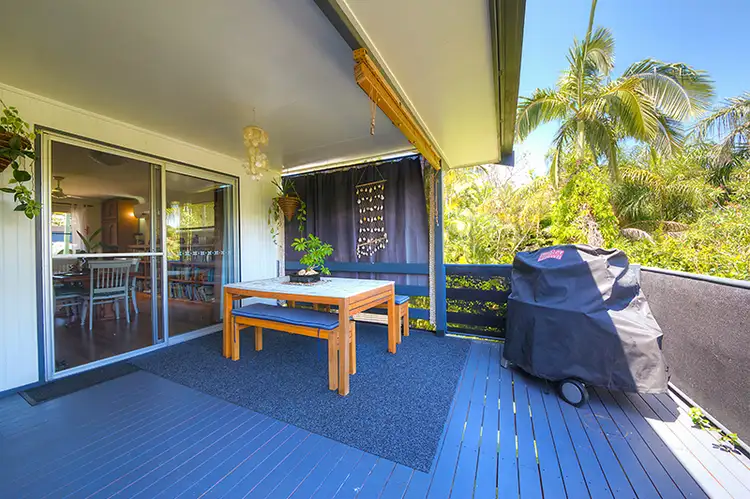 10 Seahorse Crescent, Lammermoor QLD 4703