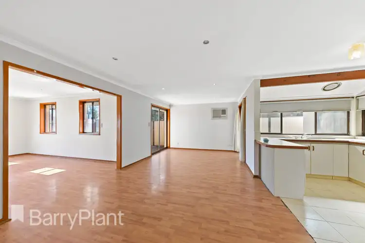 Sixth view of Homely house listing, 8 Centenary Court, Kings Park VIC 3021