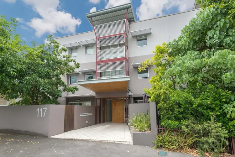 Second view of Homely unit listing, Unit 5/117 Fortescue Street, Spring Hill QLD 4000
