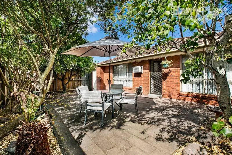 Main view of Homely unit listing, 1/6 Alexander Street, Cranbourne VIC 3977