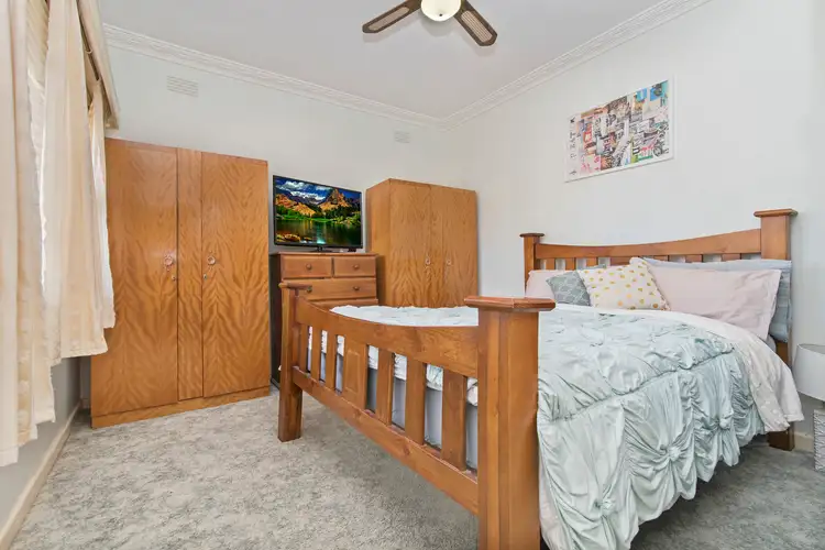 Fifth view of Homely house listing, 7 Bank Street, Kangaroo Flat VIC 3555