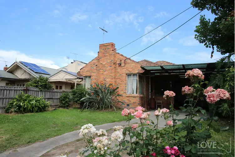 17 Robb Street, Reservoir VIC 3073