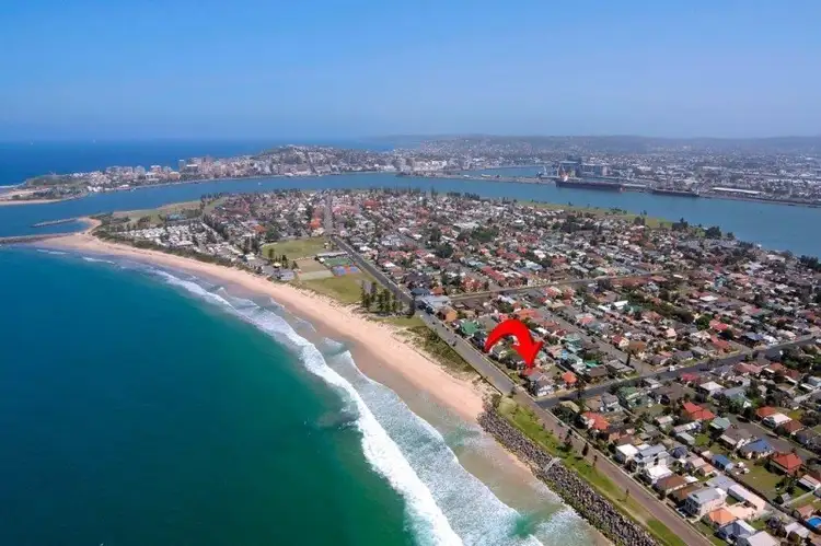 205 Mitchell Street, Stockton NSW 2295