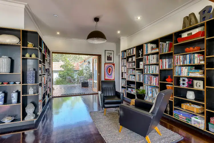 25 Gray Road, West End QLD 4101