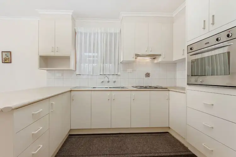 Fourth view of Homely house listing, 7 Lyndford Court, St Albans VIC 3021