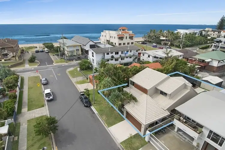 8 Seabeach Avenue, Mermaid Beach QLD 4218