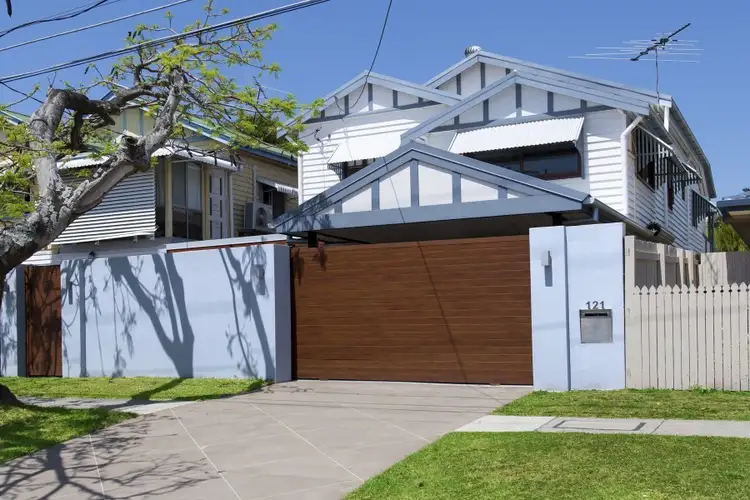 121 Junction Road, Morningside QLD 4170