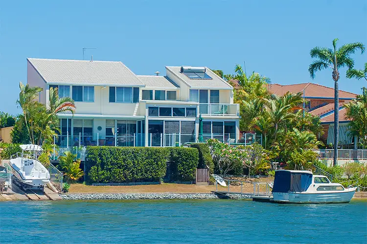20 Winch Court, Mermaid Waters QLD 4218