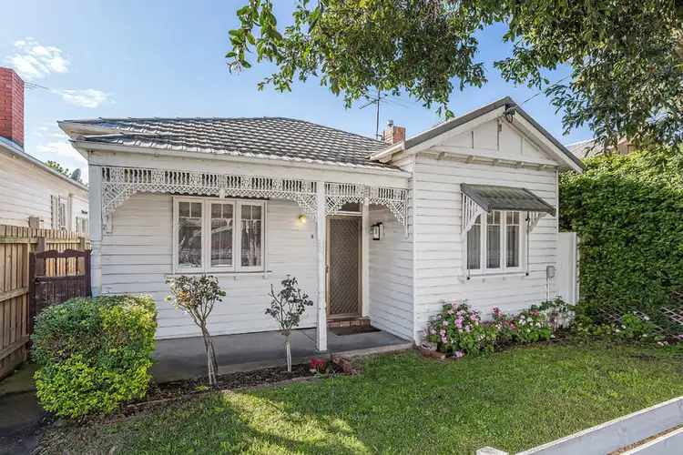 9 Coronation Street, Kingsville VIC 3012