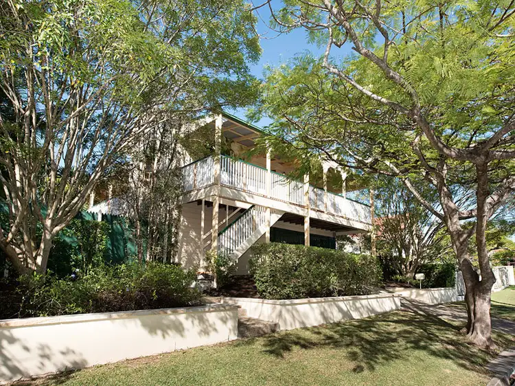 9 Linda Street, Sherwood QLD 4075