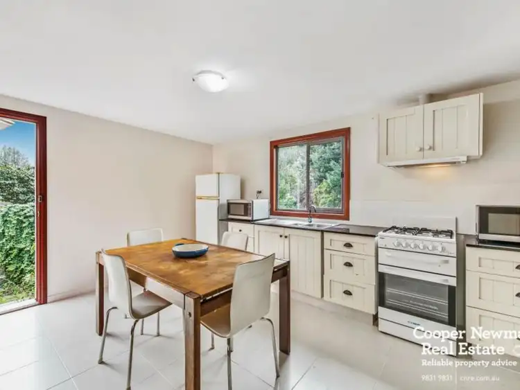 Fourth view of Homely house listing, 8 Joanna Court, Mount Waverley VIC 3149