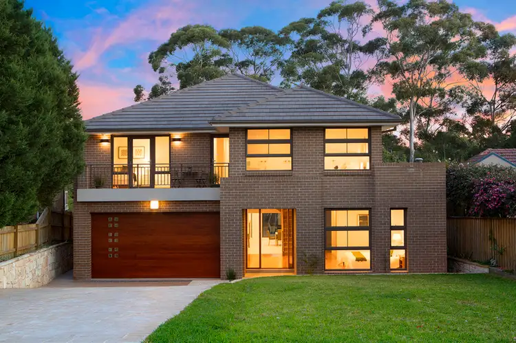 82 Cliff Avenue, Northbridge NSW 2063