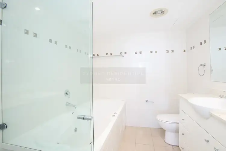 Fifth view of Homely apartment listing, 5801/91 Liverpool Street, Sydney NSW 2000