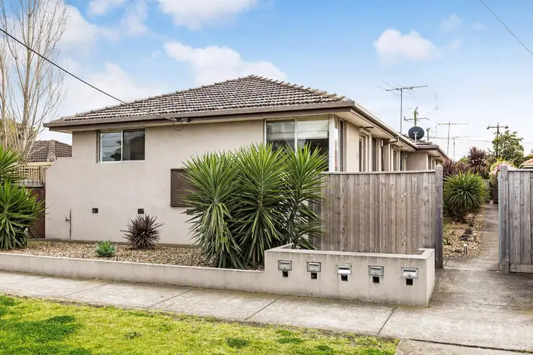 2/34 Waiora Parade, West Footscray VIC 3012