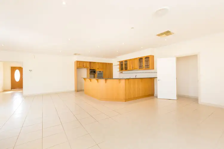 Sixth view of Homely house listing, 25 Petrucci Way, Mildura VIC 3500