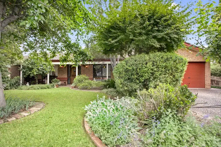 8 Woolybutt Place, Mount Riverview NSW 2774