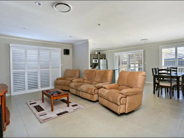 Second view of Homely house listing, 7 Mackay Circuit, Ropes Crossing NSW 2760