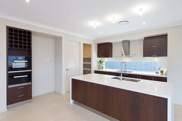 Fourth view of Homely house listing, 3 Westbury Place, Carindale QLD 4152