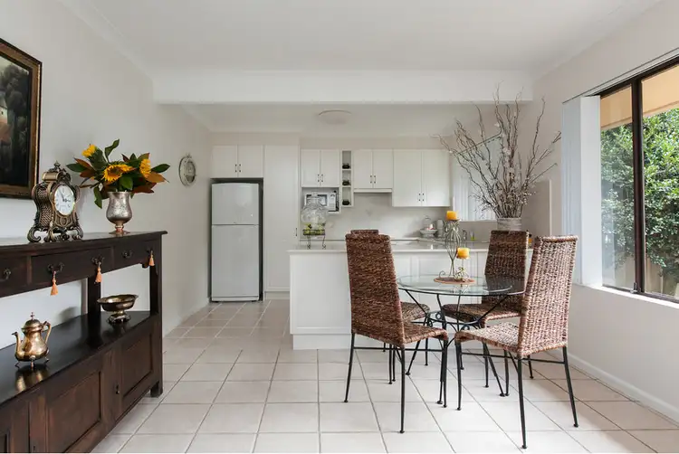 2/23A Woodlawn Avenue, Mangerton NSW 2500