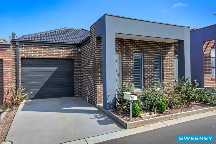 12/40 Mccubbin Way, Caroline Springs VIC 3023
