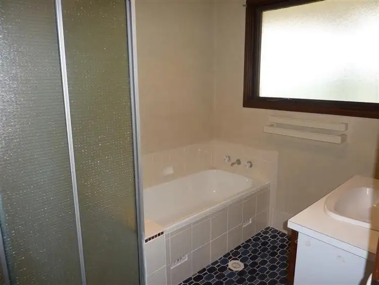 Fifth view of Homely house listing, 2 Anne Street, Dubbo NSW 2830