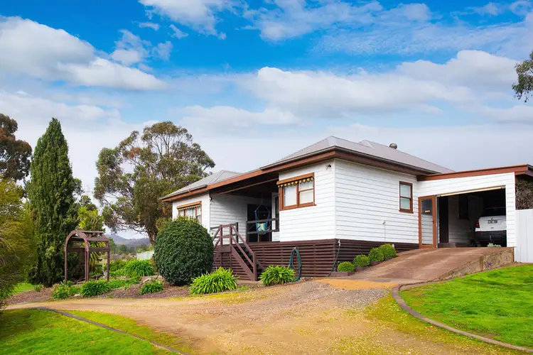 Second view of Homely house listing, 6 Goodes Court, Castlemaine VIC 3450