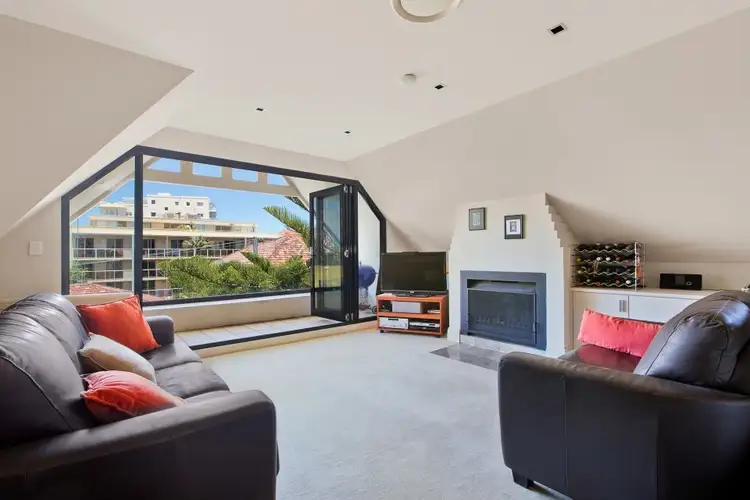 Second view of Homely unit listing, 6/14 Upper Gilbert Street, Manly NSW 2095