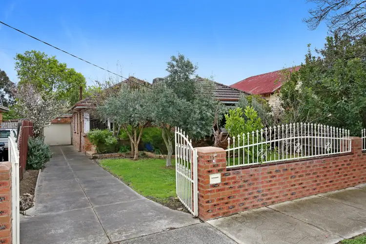 15 George Street, Reservoir VIC 3073