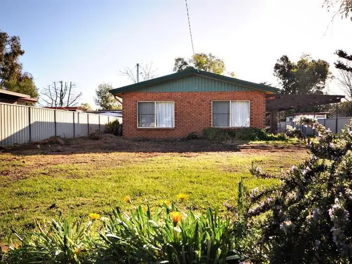 27 Bennett Street, Dubbo NSW 2830