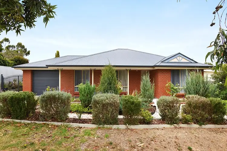 18 Somers Road, Victor Harbor SA 5211