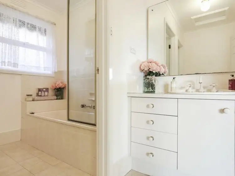 Sixth view of Homely house listing, 93 The Fairway, Kingsbury VIC 3083