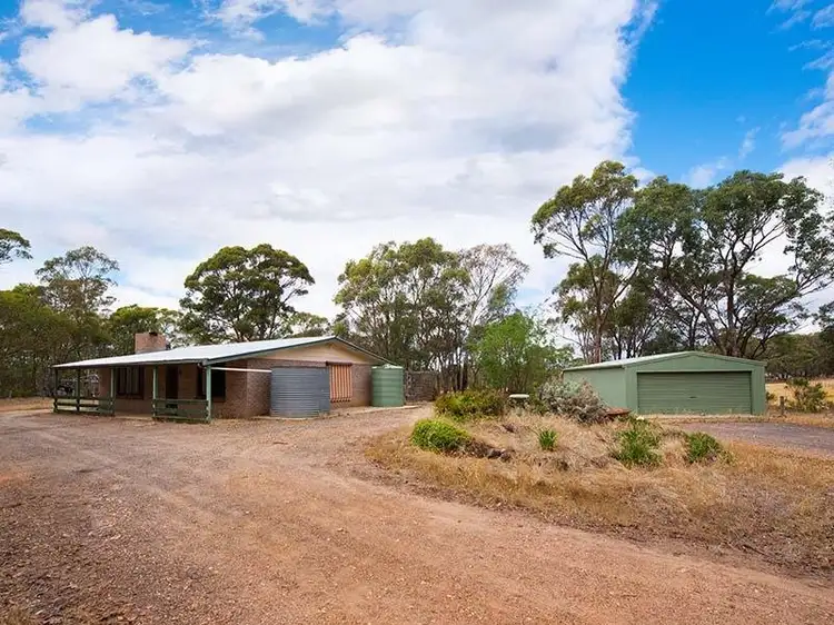 915 Fogartys Gap Road, Walmer VIC 3463
