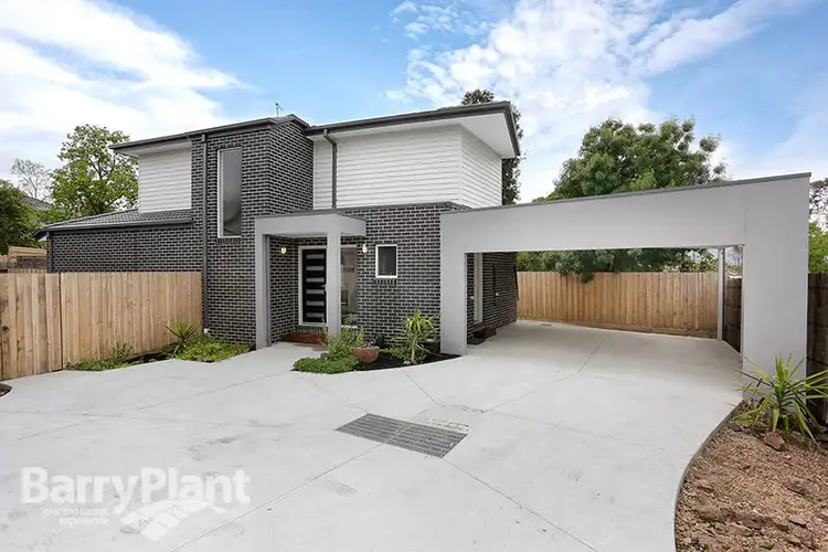 2/6 Saxby Court, Wantirna South VIC 3152