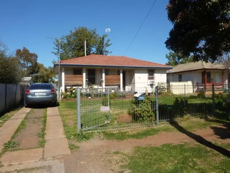 2 Illoura Street, Dubbo NSW 2830