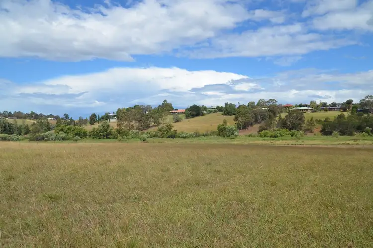 15 Roseleigh Place, Wy Yung VIC 3875