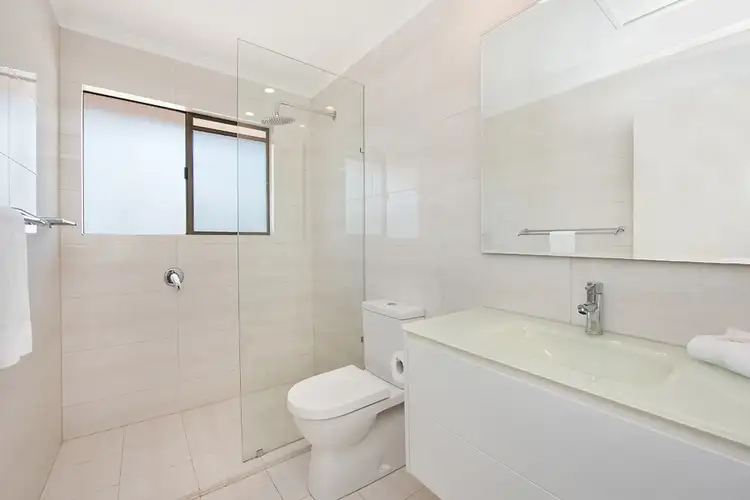 Fifth view of Homely unit listing, 8/124 Noosa Parade, Noosaville QLD 4566