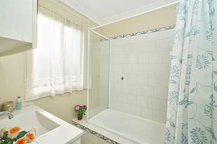 Seventh view of Homely house listing, 4/1a McIntosh Street, The Oaks NSW 2570