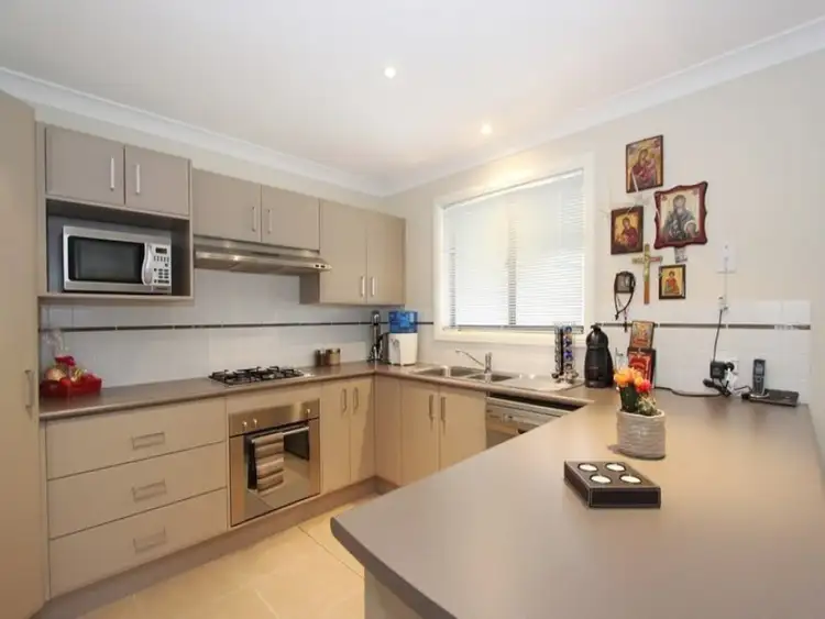 Fifth view of Homely house listing, 8 Barry Crescent, Goulburn NSW 2580