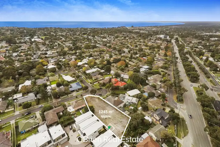 35 Helvetia Court, Frankston VIC 3199