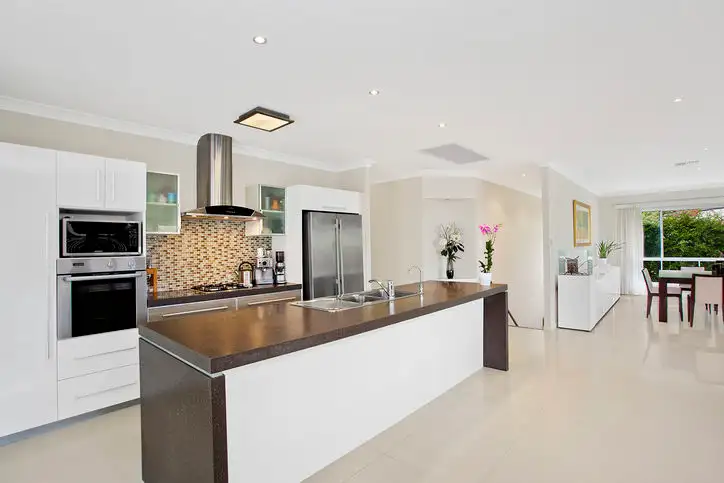 23 Casuarina Street, Seventeen Mile Rocks QLD 4073