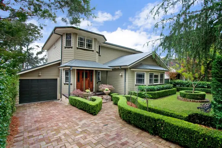 10 Levy Street, Glenbrook NSW 2773