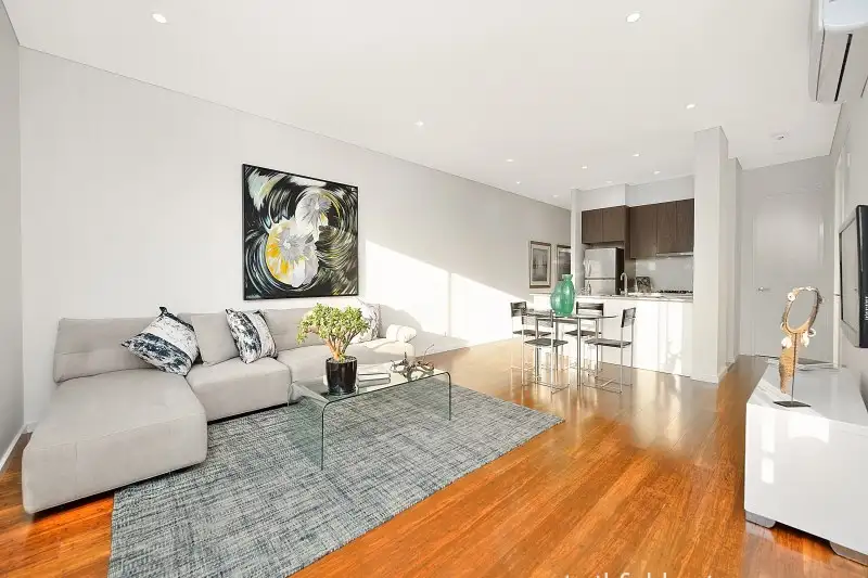 Main view of Homely unit listing, 6/286 Unwins Bridge Road, Sydenham NSW 2044