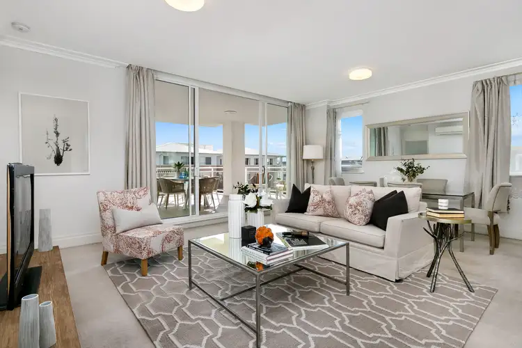 403/4 Rosewater Circuit, Breakfast Point NSW 2137
