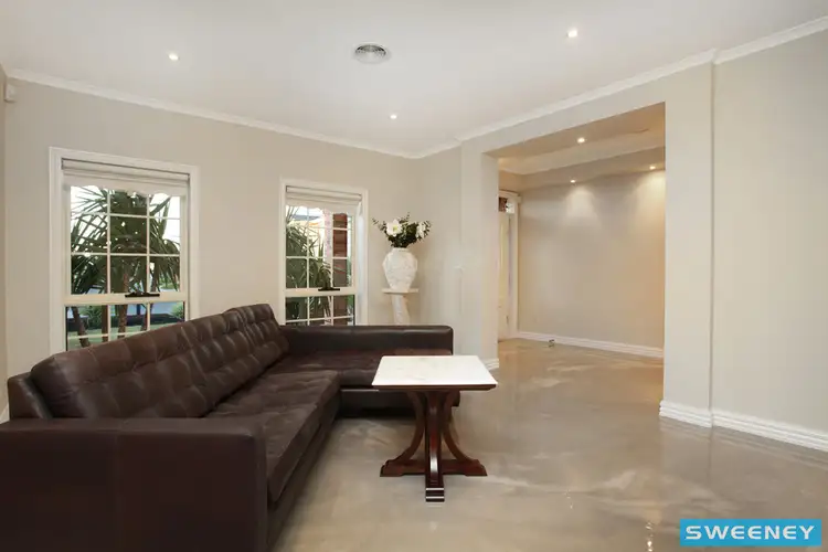 Fifth view of Homely house listing, 10 Paringa Way, Burnside VIC 3023